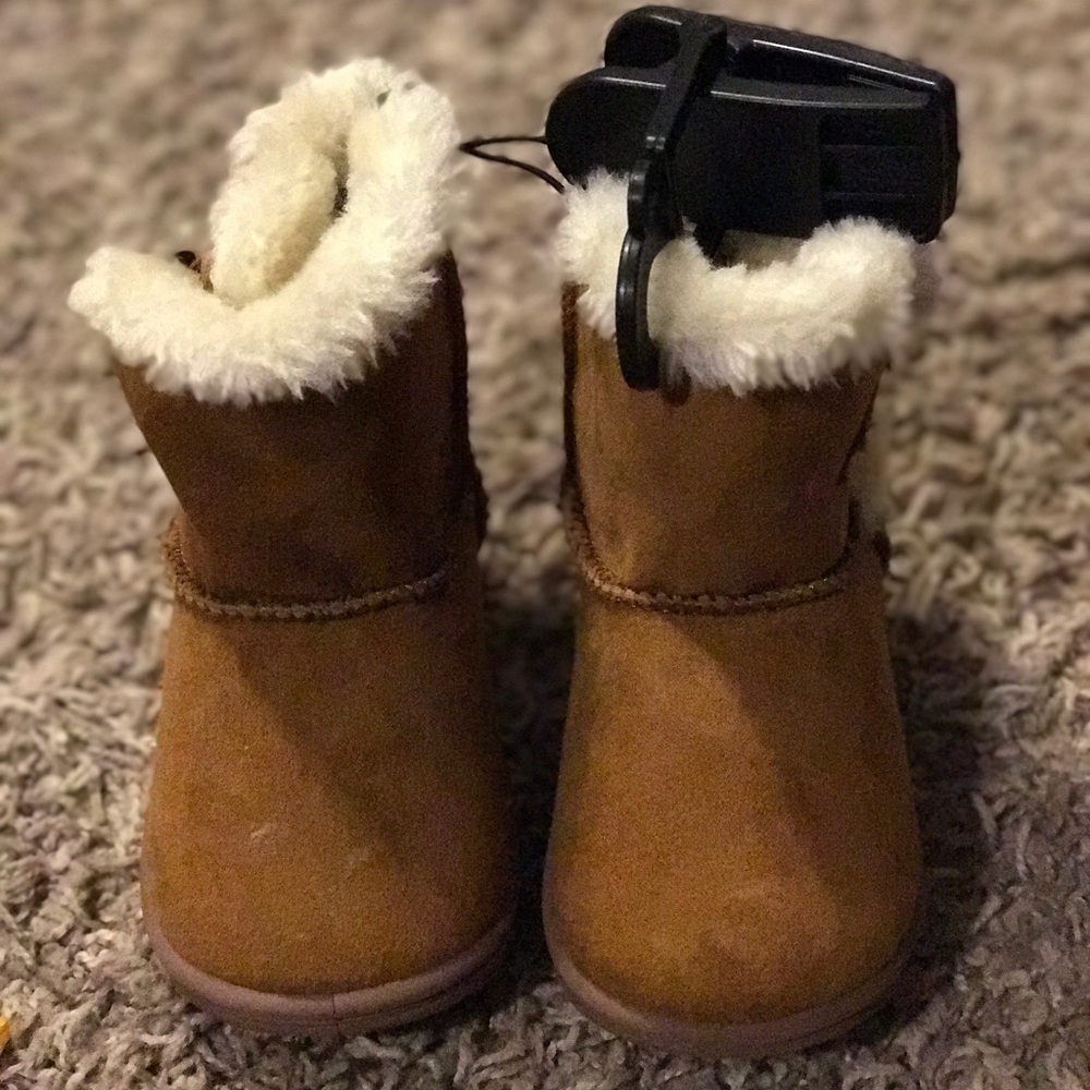 Size 3 baby Granimals Ugg boots
